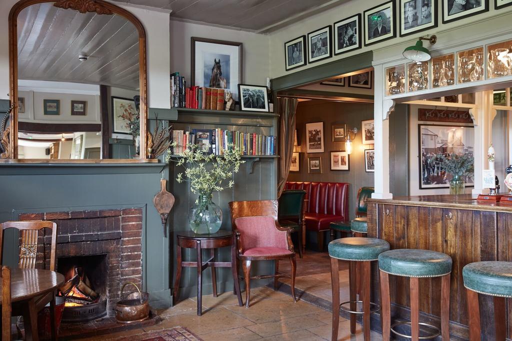 The Pheasant Inn 헝거포드 외부 사진
